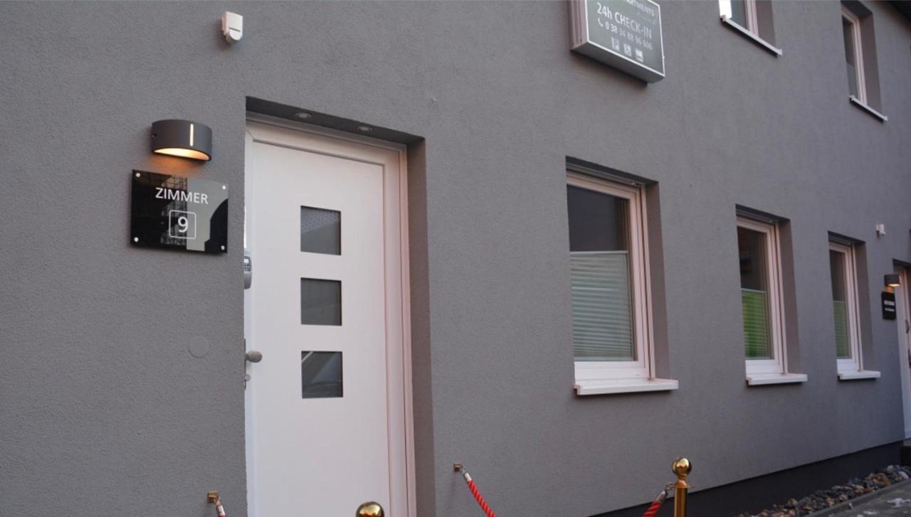 H&H Studio-Apartments Im Zentrum Jedes Apartment Mit Kuechenzeilen - 24H Check In Greifswald Exterior foto